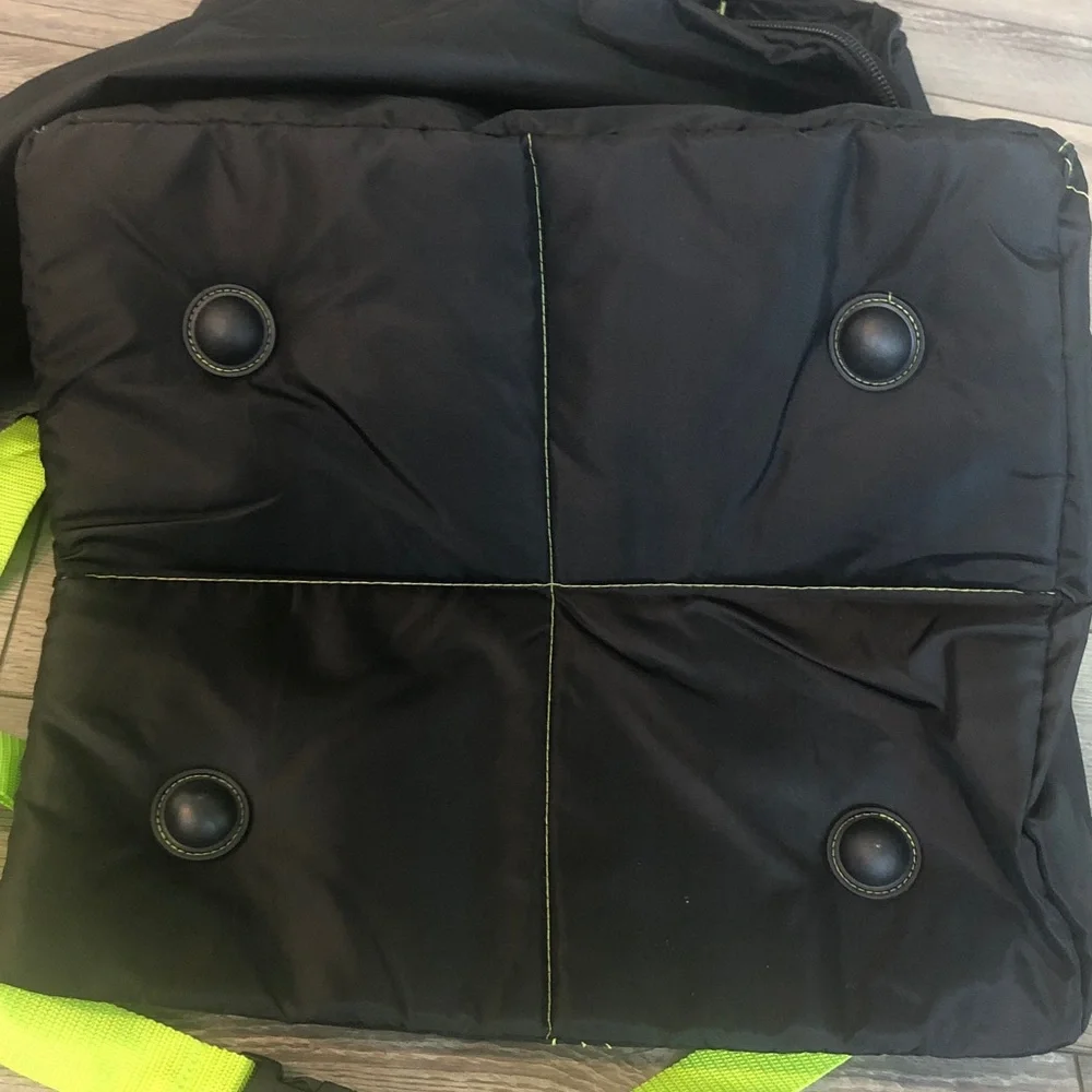 Black and Green Car Seat Bag by Volkgo